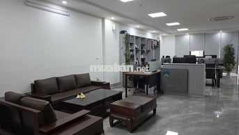 Văn phòng đẹp Dịch Vọng Hậu, 25tr. Cần cho thuê Gấp
