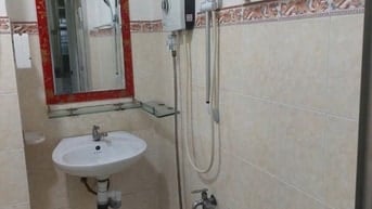 Chung Cư Miếu Nổi (thang bộ)- Vạn Kiếp căn 2p ngủ giá 8tr/tháng