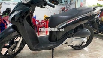 Honda SH150 152 cm3 Đen