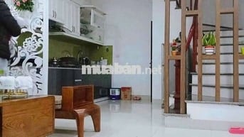 🔥 Nhà Đẹp Nguyễn Văn Cừ 30m - 2PN Chỉ 9 Triệu – Vào Ở Ngay!