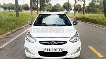 Hyundai Accent 2012 Trắng Tự động 1.4 AT