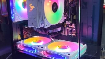 cây cấu hình tốt,  làm việc và giải trí.chơi game