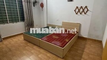 Cho thuê nhà riêng ngõ 132 Lò Đúc -40m2- 4 tầng
