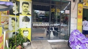 Cần sang mặt bằng tiệm tóc nam