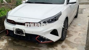 Kia K3 Premium 1.6 2022 37000 km Trắng