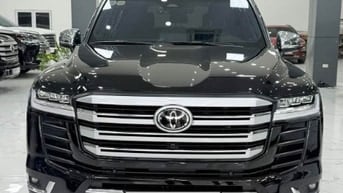 Bán Land Cruiser LC300 sản xuất 2025 siêu lướt 6000 Km.