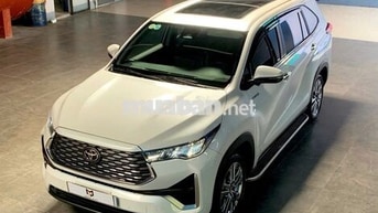 Toyota Innova Cross Hybrid 2025 Trắng
