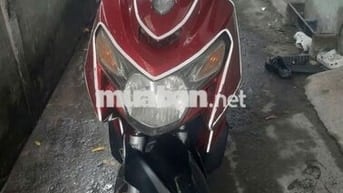 Yamaha Luvias 2025 màu Đỏ đã qua sử dụng