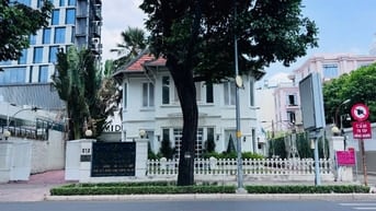 Cho thuê Biệt Thự 212 Võ Thị Sáu, P.õ Thị Sáu, Quận 3,20x25m, 260 triệ
