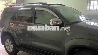 Toyota Fortuner 2010 Xám 250.000km