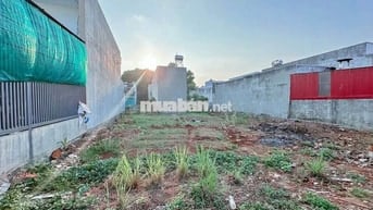 Ngay KCN Trảng Bàng, đất thổ cư 6x30 180m2,  670 triệu,  Sổ hồng riêng