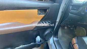 Toyota Fortuner Bạc Da