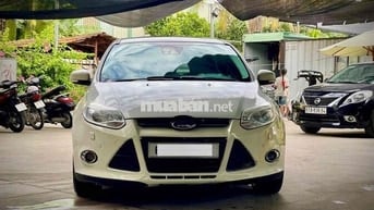 Ford Focus 2.0 AT 2013 Trắng Tự động 130.000 km