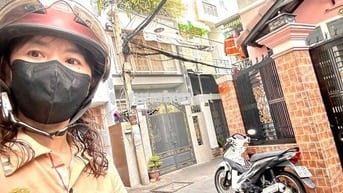 Bán nhà 4 tầng chỉ 2.67T, cách 15m ra Mt xe hơi Đ.Tôn đản kếVĩnh khánh