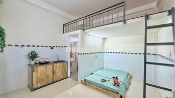 PHÒNG GÁC MÁY LẠNH - THANG MÁY HẦM XE - GẦN ETOWN