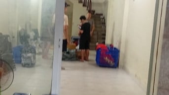 Cho thuê nhà S42m tiện làm vp, kinh doanh