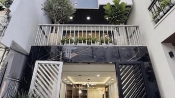 Bán nhà 5 tầng HXH thang máy Thích Quảng Đức, P5. Sân bay, ngã tư PN.