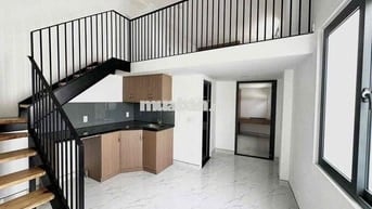 Phòng trọ có gác full nội thất 30m2 cửa sổ lớn gần UEF, HUTECH, FTU