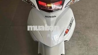 Honda Wave Trắng 712 km Sài Gòn