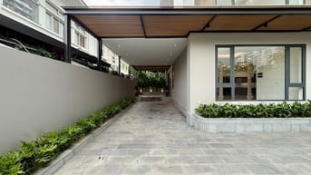 Cho thuê Villa sân vườn Tân Mỹ, Phú Mỹ Hưng, 5PN, đất 342m², $6.500/th