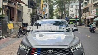 Toyota Innova Cross 2024 Số tự động 7 chỗ Bạc