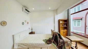 CHDV Hoàng Hoa Thám (PN cũ) cửa số lớn 25m2, tách bếp, full nội thất