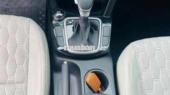 Kia Seltos 1.4 Luxury 2020 Vàng 68.000 km