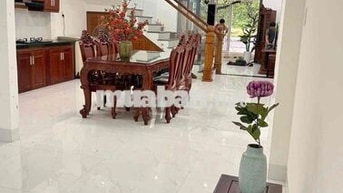 023 CHO THUÊ NHÀ ĐẸP 2 TẦNG 3PN – ĐỐI DIỆN CÔNG VIÊN THOÁNG MÁT