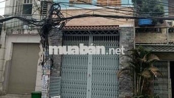 nhà cho thuê nguyên căn hợp đồng lâu dài ngang 4-17m giá 8,5tr/th
