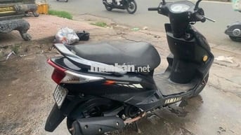 Xe tay ga Yamaha Thể thao màu Đen