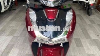 Honda SH 160 2025 Tự động màu Đỏ 6135 km