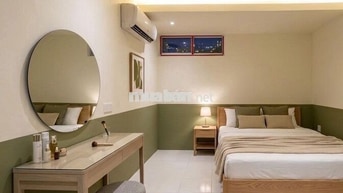 Nguyên căn 4pn 2wc, bếp+ phòng khách đầy đủ, có sân xe gần khu Bàu Cát