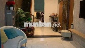 VỊ TRÍ VÀNG NGAY NGUYỄN TRÃI QUẬN 5 – Ở HOẶC CHO THUÊ -  NHÀ NỞ HẬU