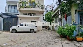 Chỉ 100TR /M bán đất tặng nhà chính chủ chưa qua đầu tư HXH đổ cửa nga