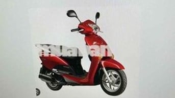 Honda Lead Đỏ Đời cũ