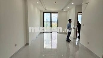 Cho thuê 3PN new 95m2 giá 9tr có 4 máy lạnh, rèm, gp - A&T Sky garden