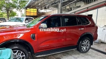 Ford Everest Titanium 2022, bảo hành 2027, vay 75%