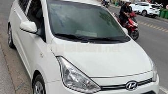 Hyundai i10 Trắng