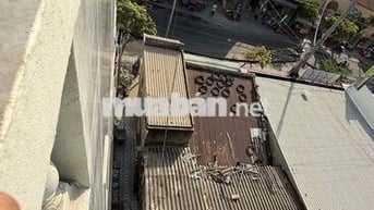 Nhà nhỏ xinh, tại Long Hải BRVT , cách mặt tiền đường 2 căn nhà.