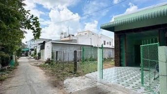 Bàn gấp căn nhà cấp 4 xã Phước Hiệp, Củ Chi, 9x27m, Giá 800 triệu