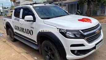 Chevrolet Colorado Limited Trắng 5 chỗ