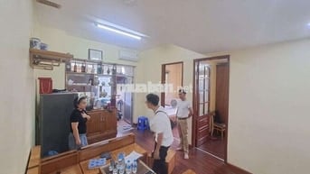 Căn hộ lô góc Trần Quý Kiên, TT Cầu Giấy, view thoáng, 2 ngủ, sổ đỏ
