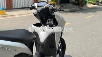 Honda Vario 150 62zz Bạc