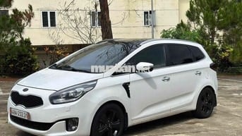 Kia Rondo 7 chỗ màu Trắng
