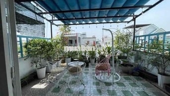 307 CHO THUÊ NHÀ ĐẸP 3 TẦNG 5PN CÓ GARA Ô TÔ TRONG NHÀ – FULL NỘI THẤT