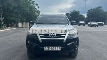 Toyota Fortuner Số sàn màu Đen Indonesia