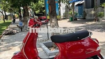 Piaggio Vespa 2011 màu Đỏ