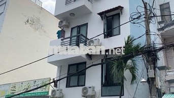 Cho thuê phòng trọ 30m2 tại góc Phan Đăng Lưu, Nơ Trang Long