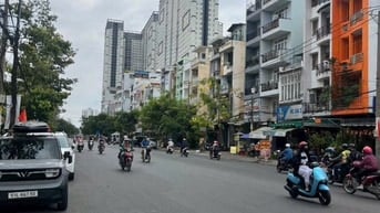 Đất MT Tạ Quang Bửu F4Q8 DT: 4,5m x 20