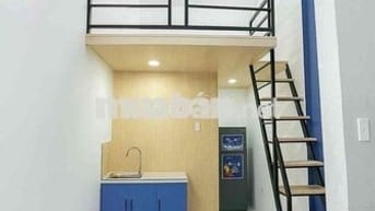 Trống sẵn Phòng gác Full Nội thất cửa sổ sáng , nhà mới sạch sẽ